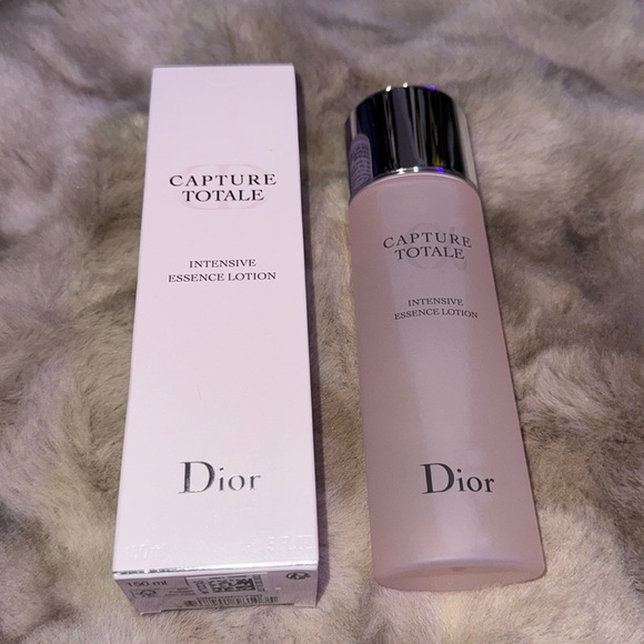 Dior Capture Totale Intensive Essence Lotion - Picture 2 of 3
